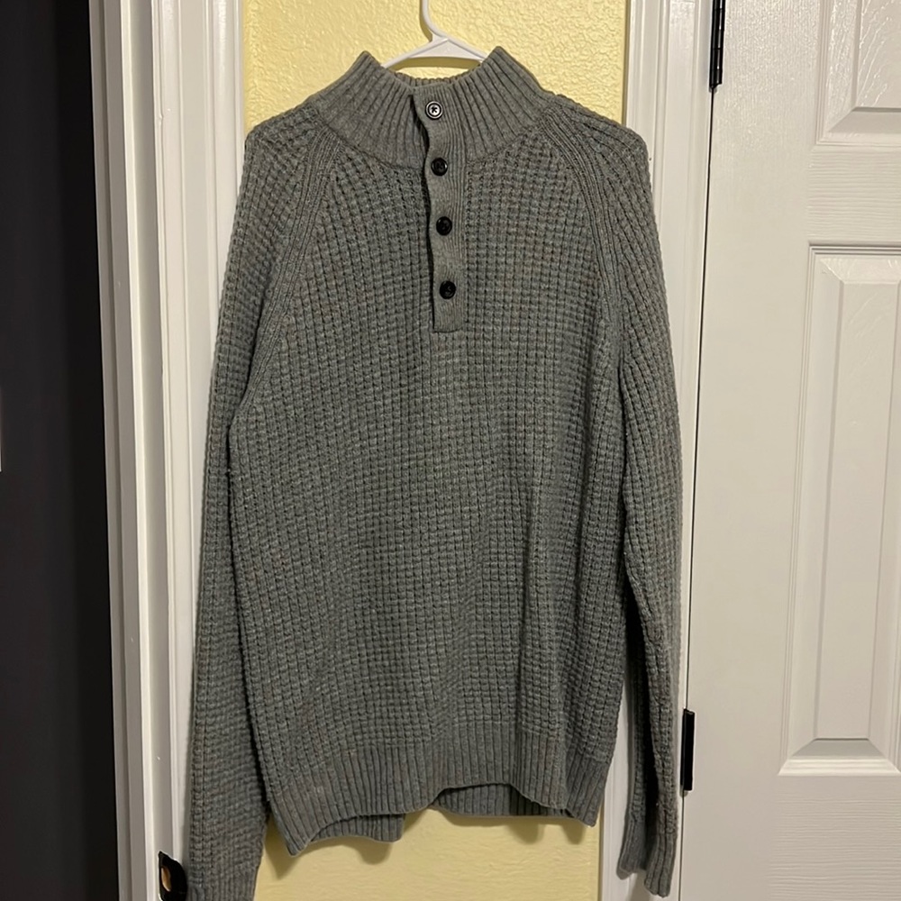 Gap pullover